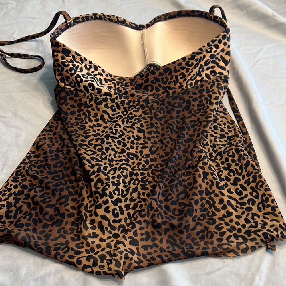 Leopard swim top - Picture 3 of 4